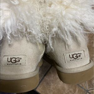 Ugg Mongolian sheep cuff